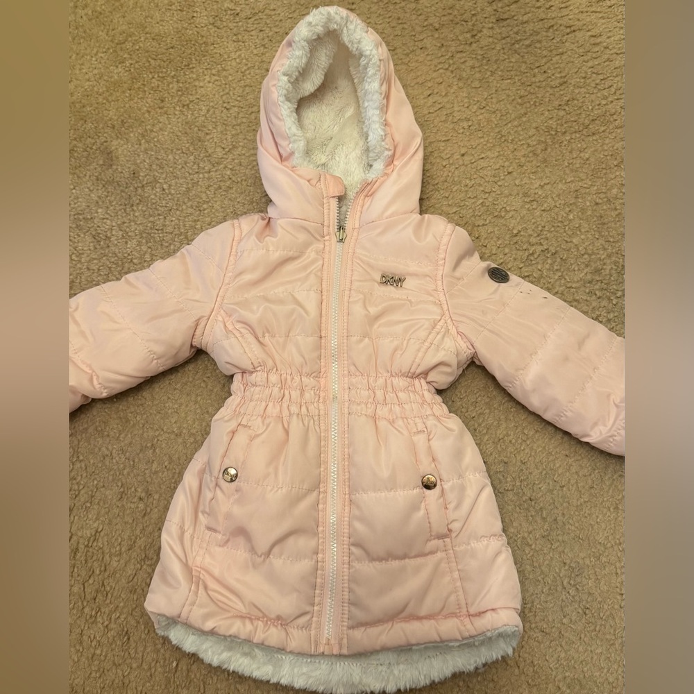 Toddler girls DKNY coat ! Used/Good Condition